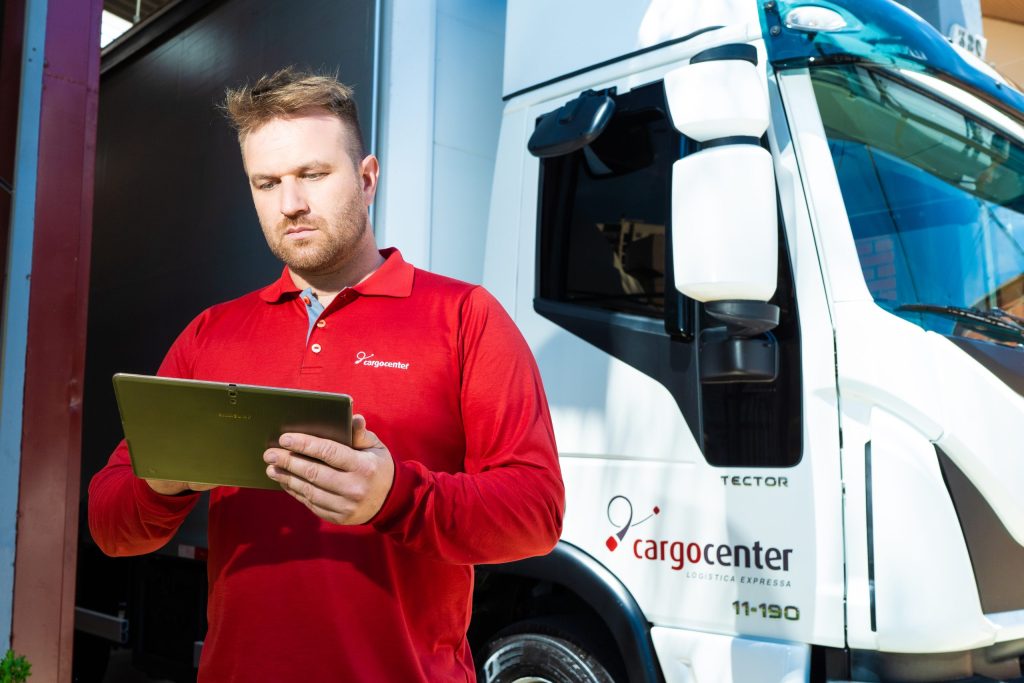 Soluções Personalizadas em Transporte Urgente: Adaptando a Logística ao Seu Negócio