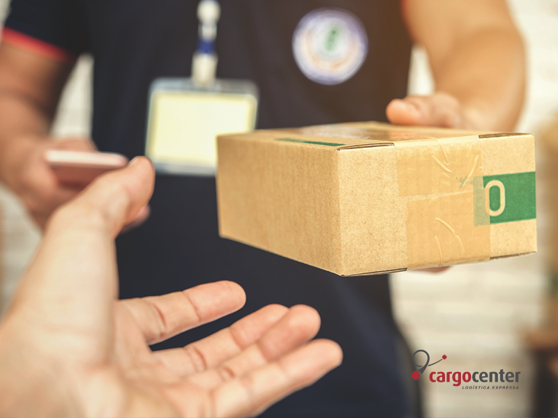 5 Benefícios de Contratar uma Empresa Especializada em Logística Expressa