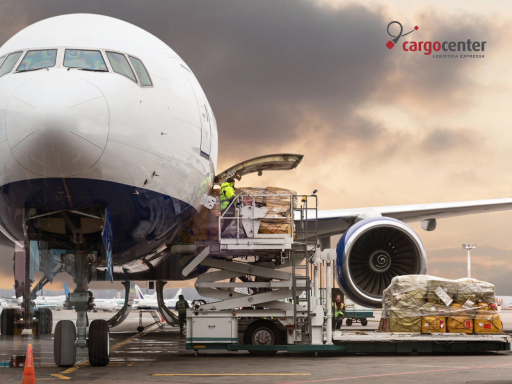 Frete Aéreo no Brasil: Como Funciona a Tabela de Preços e o Que Influencia os Custos?
